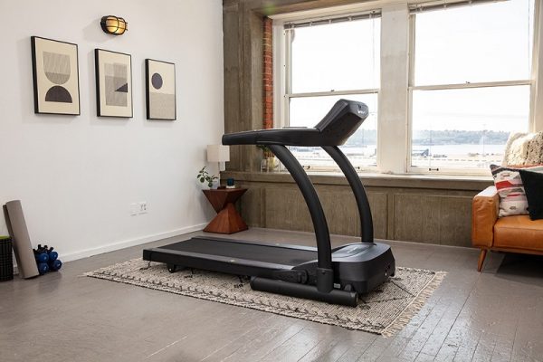 SportsArt TR22F foldable treadmill image_2